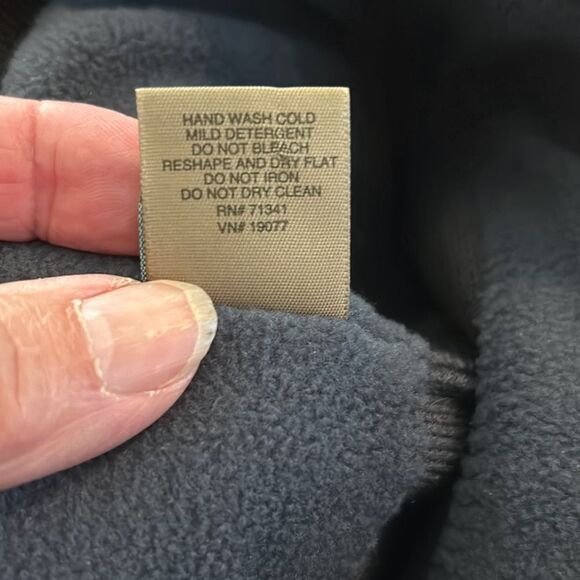 LL BEAN Stocking Cap - Picture 4 of 4